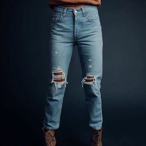 Lev’s 501 Crop Montgomery